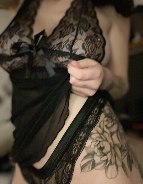 Kira Julie erotic star gallery