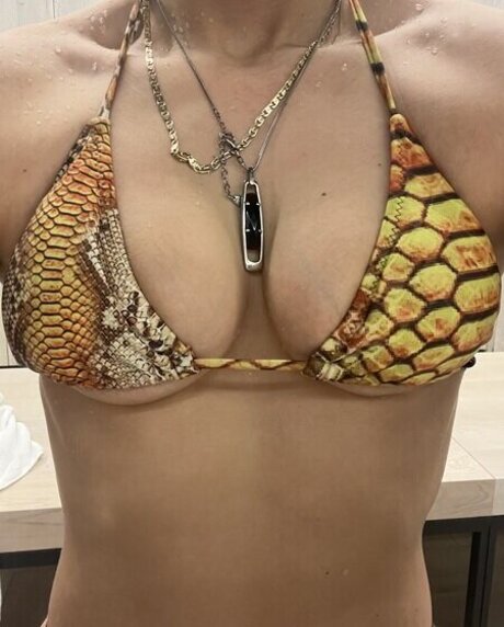 Badbunnyplays pornstar sex pic