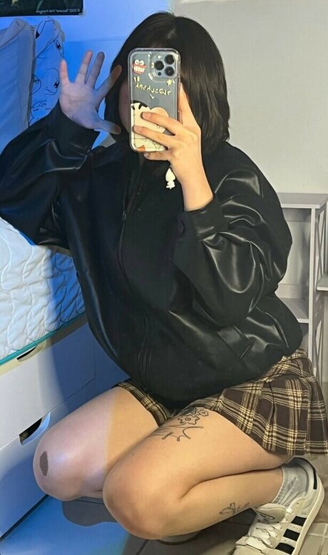 ale zrm erotic actress photos