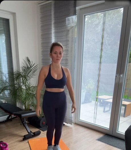 thick girls onlyfans porno photos