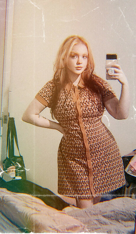 Elizabethdangerx star high quality photo