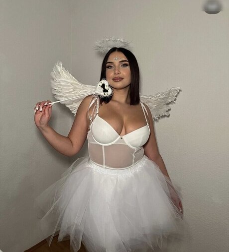 Jaseminra perfect model picture