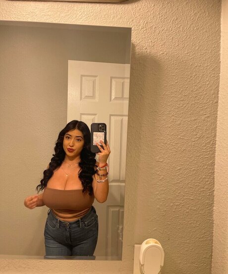 ashleyarambulaa best actress pic