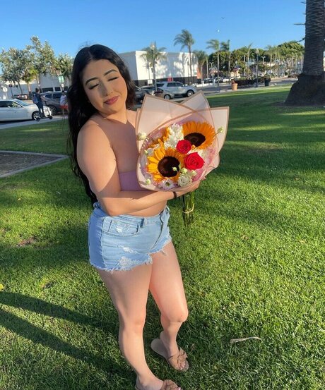 ashleyarambulaa model pornographic galleries