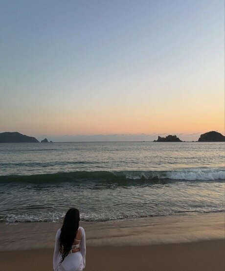 ashleyarambulaa model pic