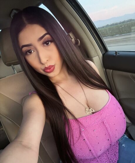 ashleyarambulaa perfect actress image