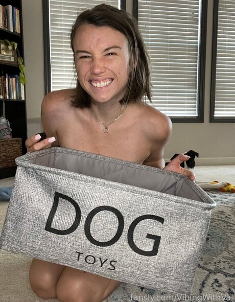 VibingWithVal xxx star pics