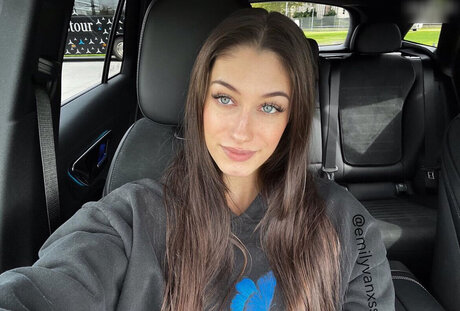 emilyvanxssa erotic model pictures