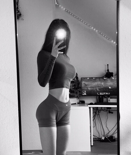 emilyvanxssa high quality actress galleries