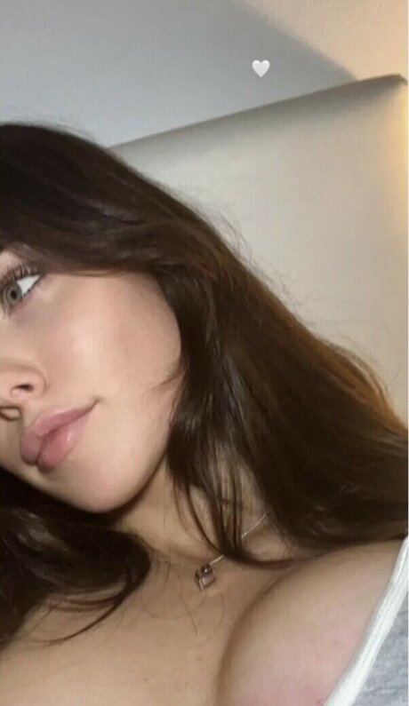 Clarissa Bea nice pornstar images