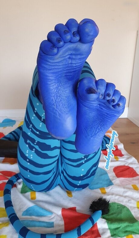 Emma Elba star erotic photo