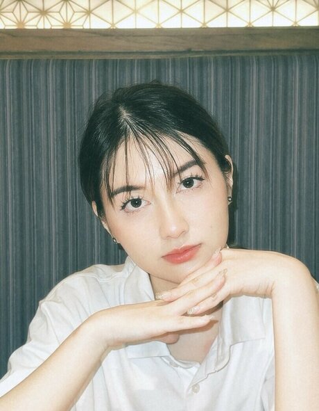 Swansage nude actress gallery