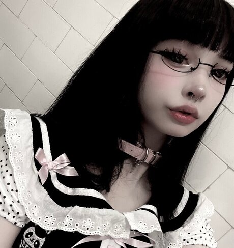 ukraine teen onlyfans sexy image