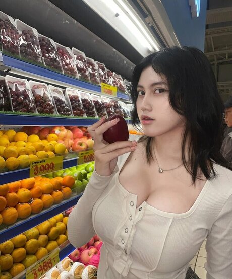 ejahazel nudes model img