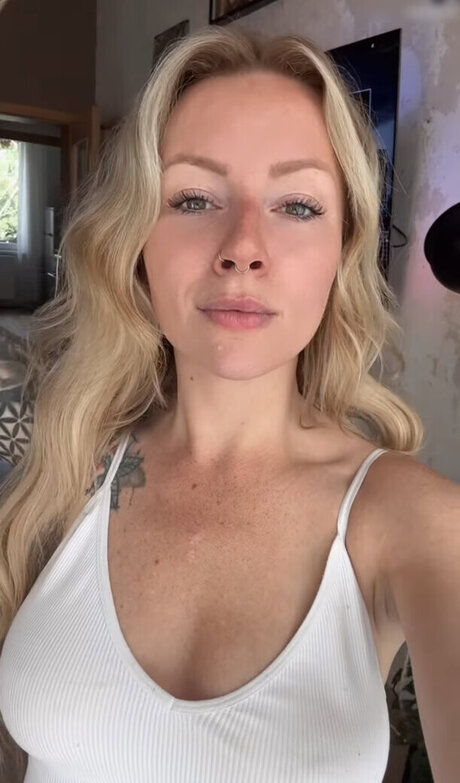 asian squirt onlyfans erotic gallery