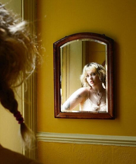 Violet Grohl pornstar perfect photo