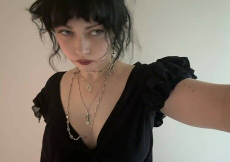 Violet Grohl pornstar sex galleries