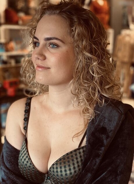 Roosjexb sexy model gallery