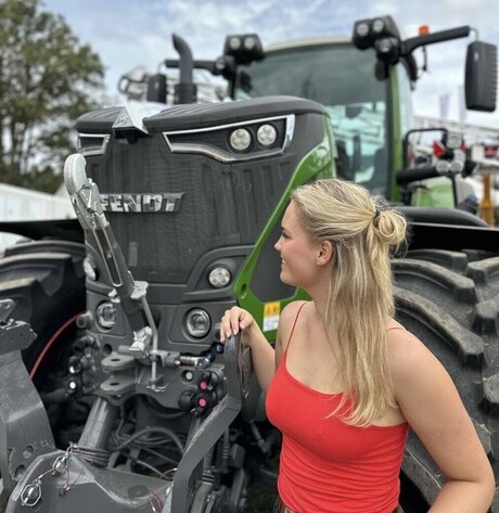 Roosjexb model nude gallery