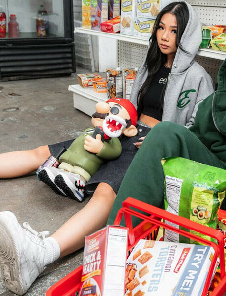 Eden Luong sexy actress archive