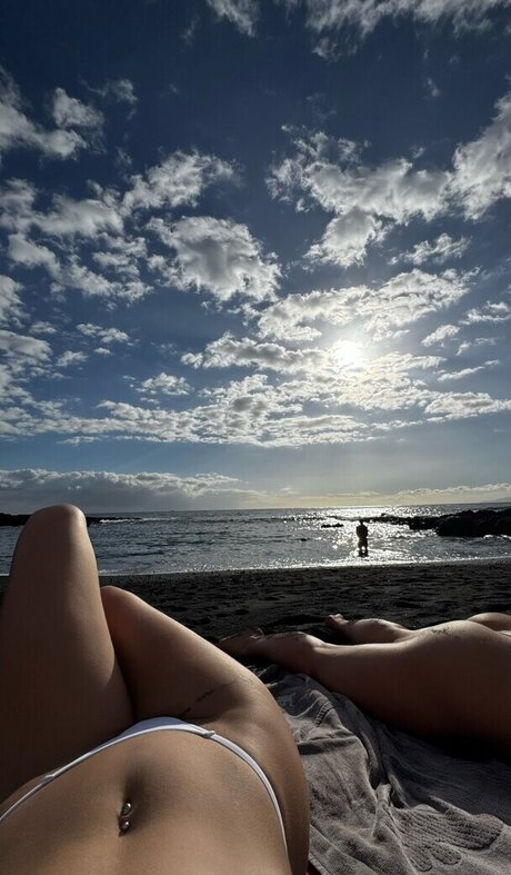 hairy legs onlyfans nice pics