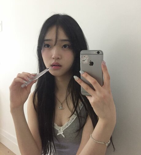 japanese milf onlyfans naked images