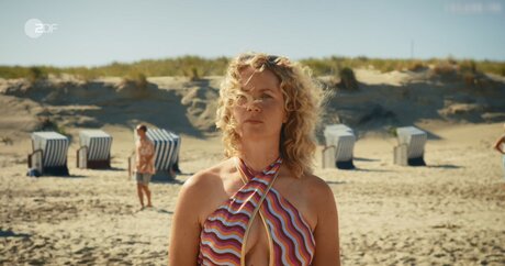 Cornelia Gr schel model art picture