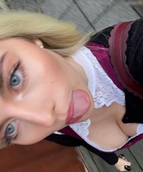 Jellina high quality actress picture