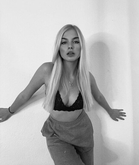 skinny milf onlyfans hot porn galleries