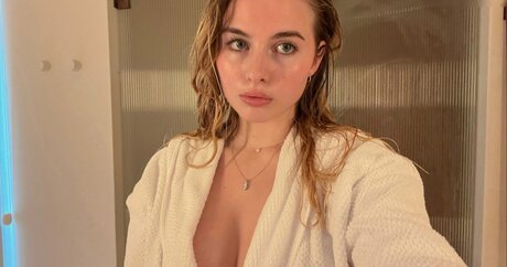 Jellina model high quality gallery