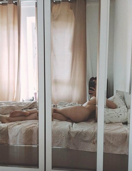 devochka econom nude actress gallery