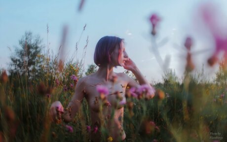 devochka econom nudes actress photos