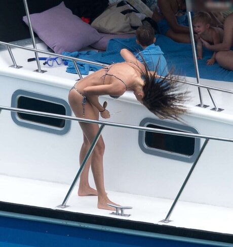 Gisele B ndchen nudes model images