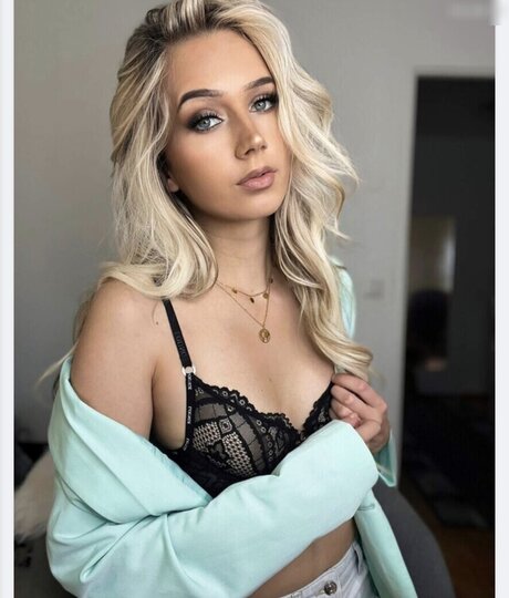 Josily pornstar exclusive pics