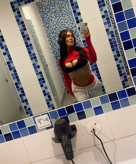 Ciara Wilmot model top image