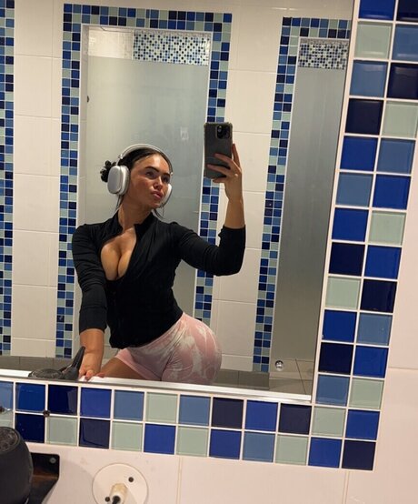 Ciara Wilmot nice pornstar picture