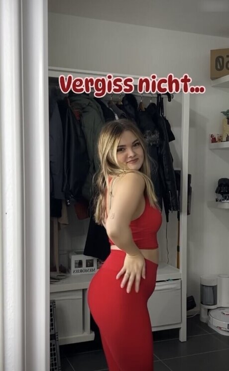 Mondwika best actress picture