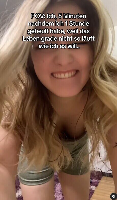 Mondwika hd actress gallery