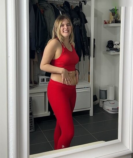 Mondwika pornographic actress photo