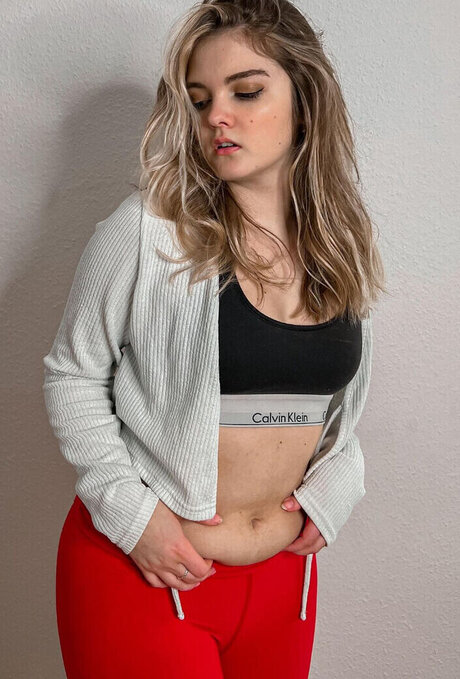 Mondwika beautiful pornstar gallery