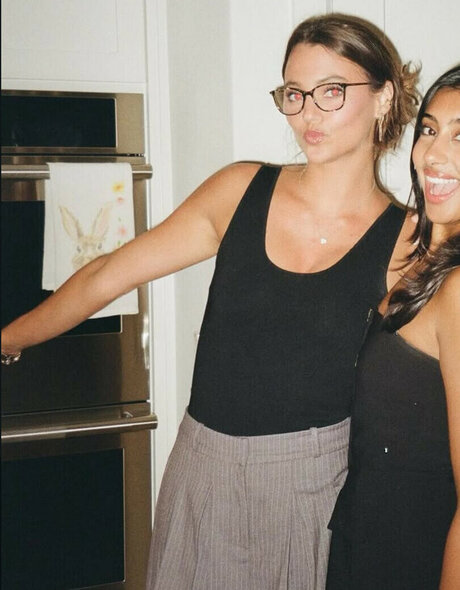 Anna Claire Howland annaclairehowland star nudes pics