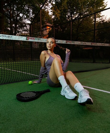 Sara Esp sito high quality actress pictures