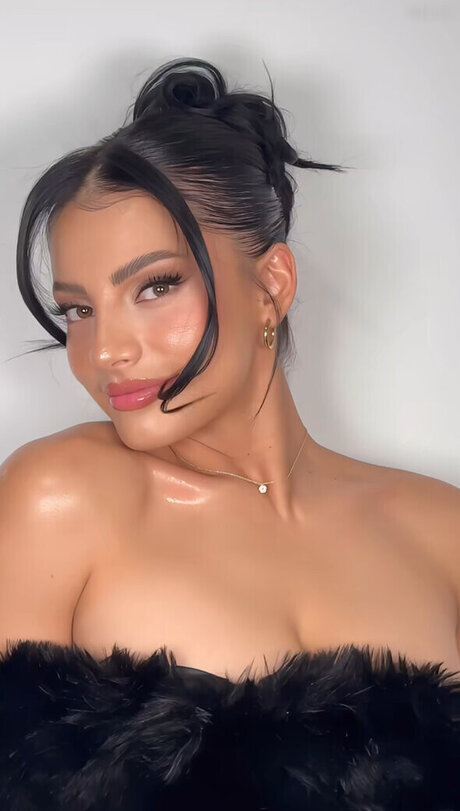 lesbian massage onlyfans pornos img