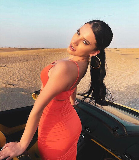 Ivana Santacruz star nudes images