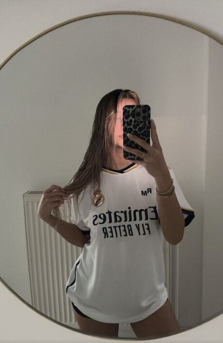 Almira Azemi nudes star pic