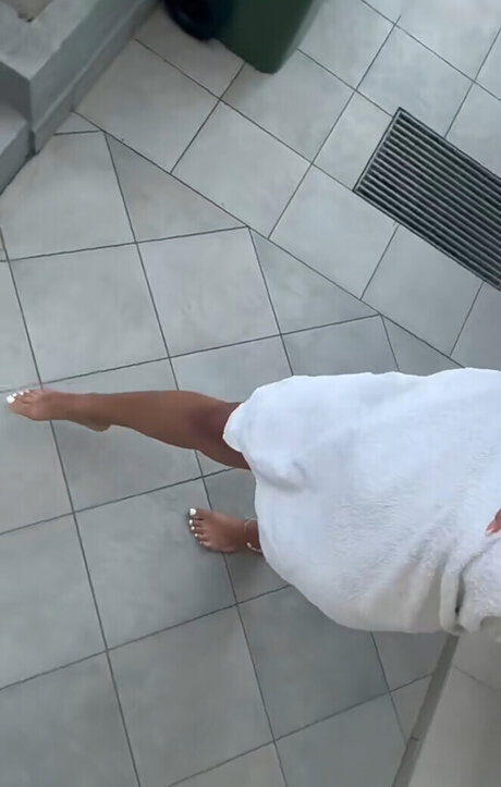 Almira Azemi pornstar free image