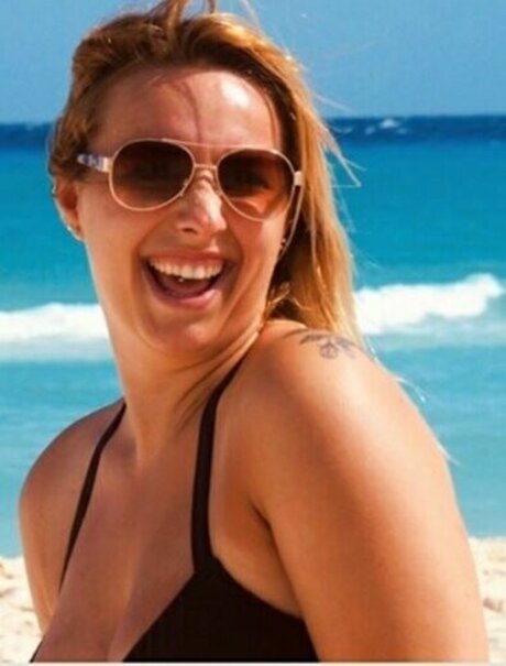 Alinas Landleben pretty model photo