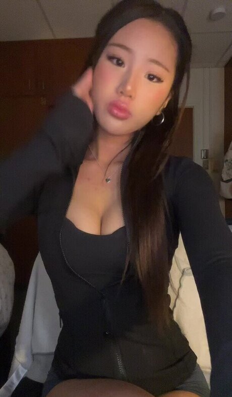 Veeliette pornstar xxx img