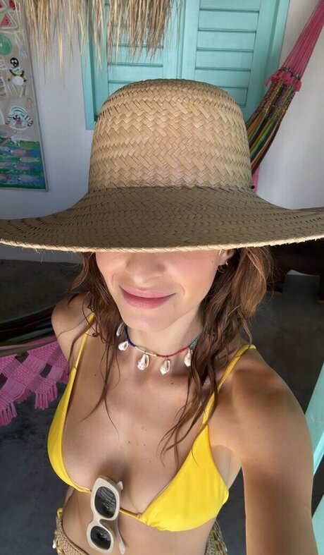 waitress onlyfans naked images