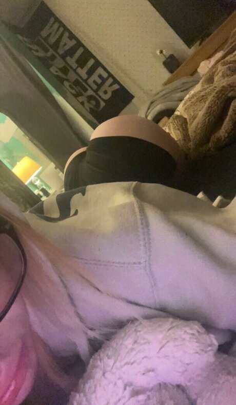 Emmy Moore pornstar hot gallery